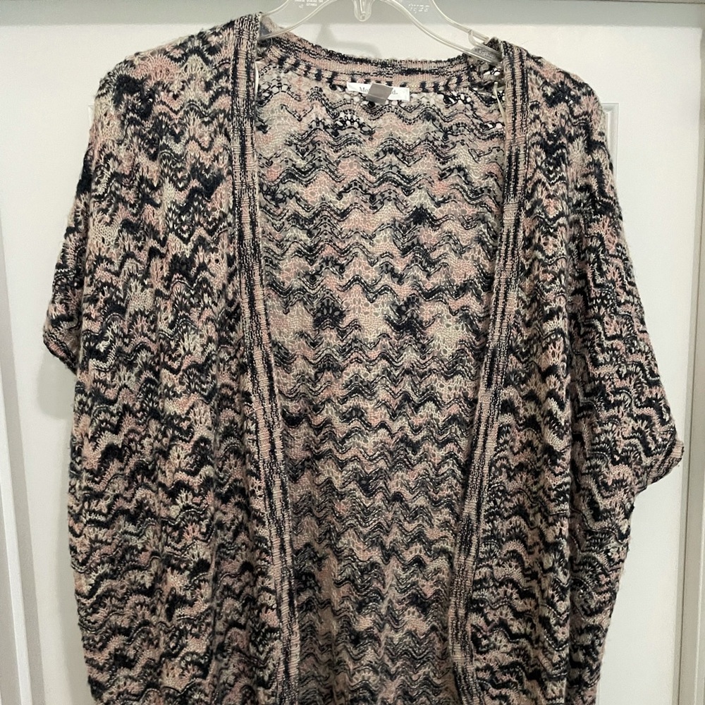 Motherhood maternity short sleeved knit sweater